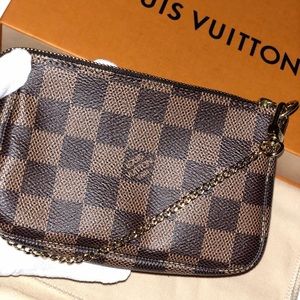 Louis Vuitton Mini Pochette